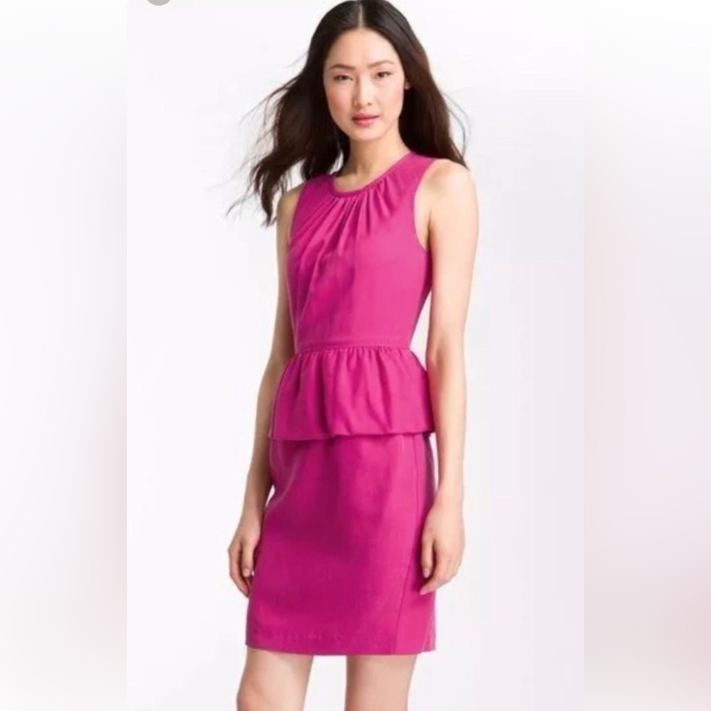Elegant Pink Sleeveless Dress